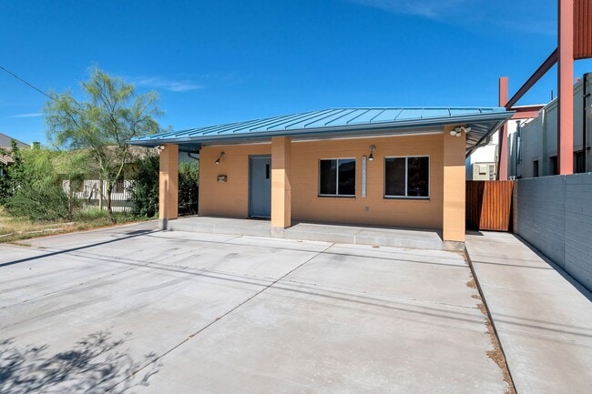 220 N 1st Ave in Tucson, AZ - Building Photo - Building Photo