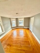 91 Orange St, Unit 1F in Westfield, MA - Building Photo - Building Photo