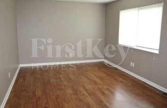 5807 Oliver Ave in Indianapolis, IN - Building Photo - Building Photo