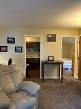 35 Lawrence St in Oswego, NY - Building Photo - Building Photo