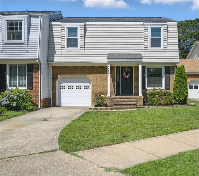 2267 Greenwell Rd in Virginia Beach, VA - Building Photo - Building Photo