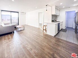 222 S Central Ave in Los Angeles, CA - Building Photo