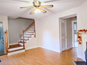 405 London Company Way in Williamsburg, VA - Foto de edificio - Building Photo