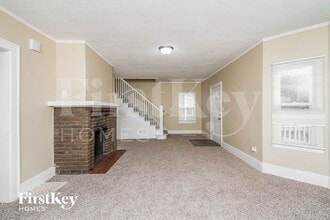 1018 Palmer Pl in Waukegan, IL - Building Photo - Building Photo