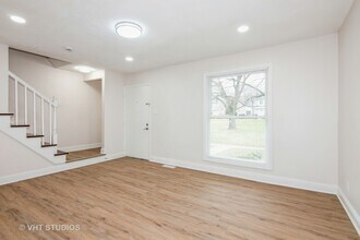 452 Mallview Ln in Bolingbrook, IL - Building Photo - Building Photo