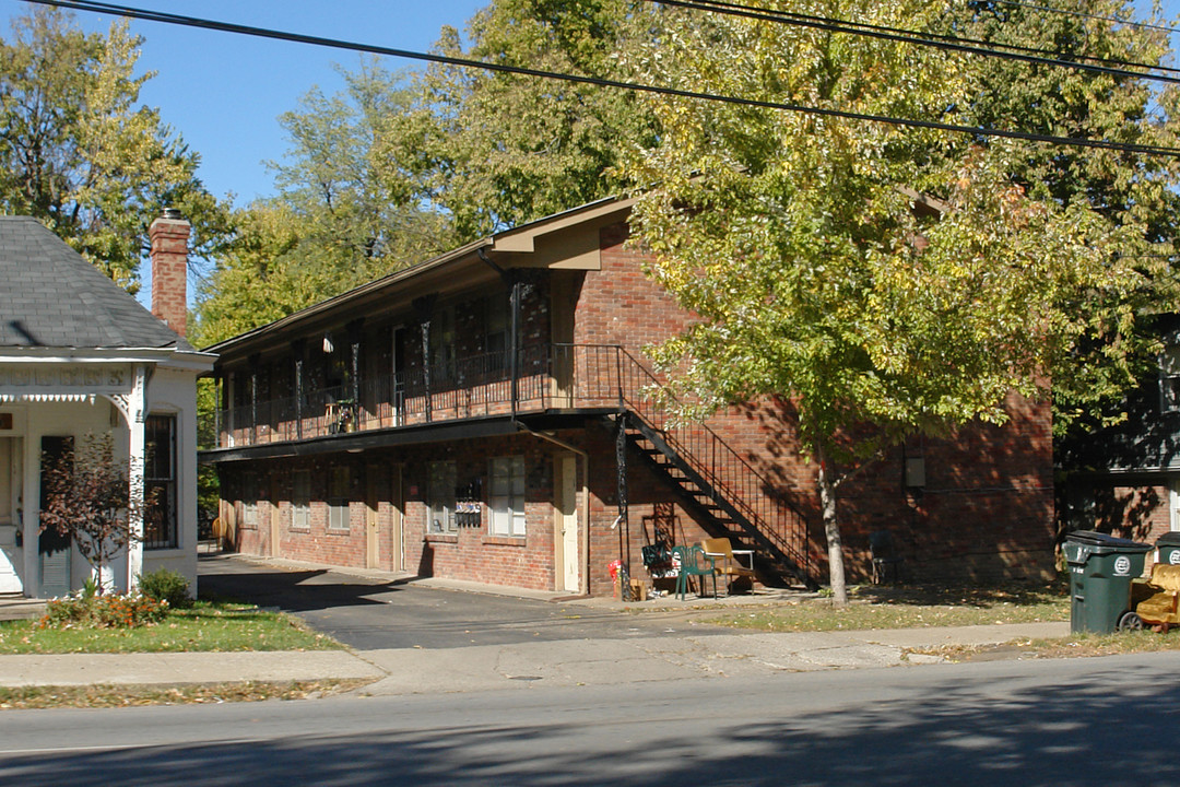 621 N Broadway in Lexington, KY - Building Photo