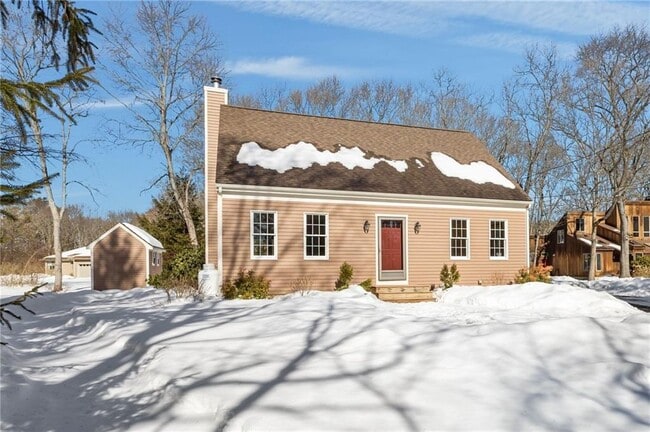 property at 27 River St