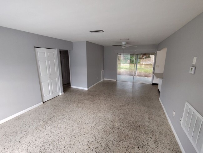 7429 Pinehurst Dr in Spring Hill, FL - Building Photo - Building Photo