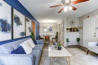 Lyric on Bell in Antioch, TN - Building Photo - Building Photo