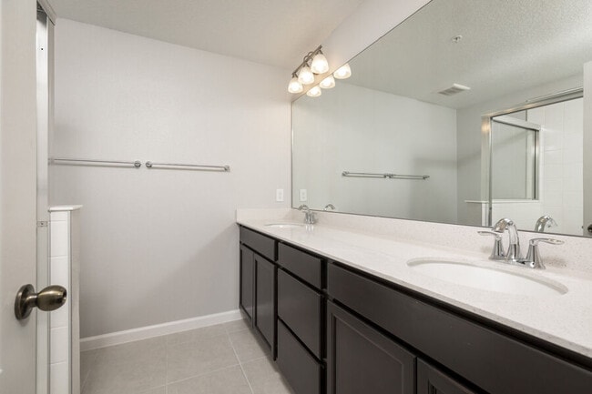 389 Smugglers Way in Apopka, FL - Building Photo - Building Photo