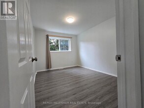 144 Clarence St in Brampton, ON - Building Photo - Building Photo