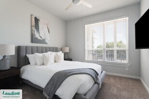 4300 Cromwell Dr, Unit 1206 in Kyle, TX - Building Photo