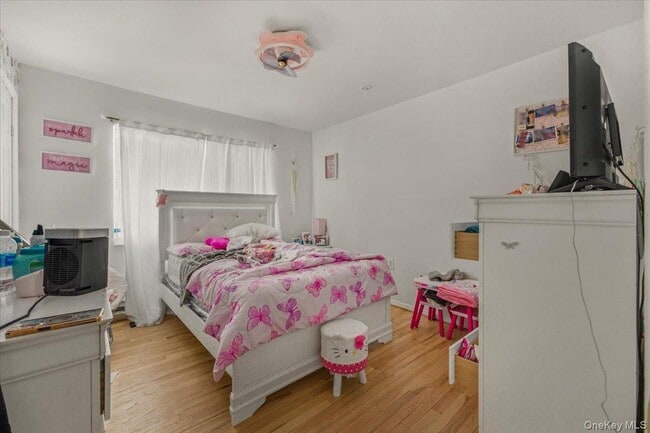 property at 54 Ashford St