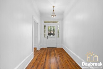 112 E Anderson St in Savannah, GA - Building Photo - Building Photo