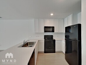 1254 Basswood Dr in Wilmer, TX - Building Photo - Building Photo