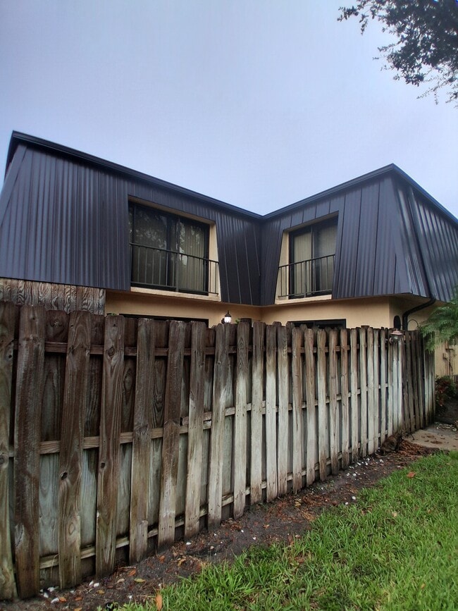 property at 131 Lake Arbor Dr