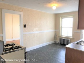 263 Elm St in Holyoke, MA - Building Photo - Building Photo