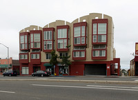 Vista Grande Apartments in Daly City, CA - Foto de edificio - Building Photo