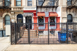 1371 St John's Place in Brooklyn, NY - Foto de edificio - Building Photo