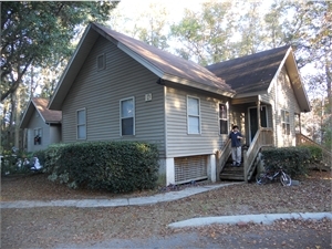 Ninety Dillon Apartments in Hilton Head, SC - Building Photo