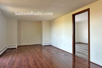 5 Woodward Ave in East Providence, RI - Building Photo - Building Photo