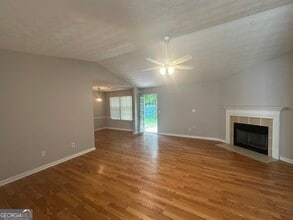 343 Kate Dr in Forest Park, GA - Building Photo - Building Photo