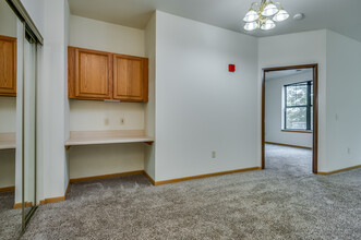 Concord Place Apartments in Oshkosh, WI - Foto de edificio - Interior Photo