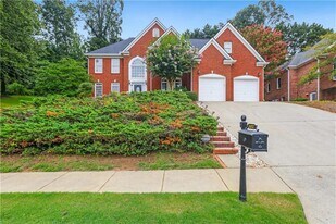 1452 Crown Terrace in Marietta, GA - Building Photo