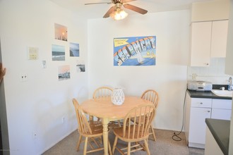 1492 Ocean Ave-Unit -C 10 in Sea Bright, NJ - Foto de edificio - Building Photo