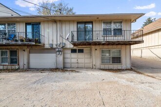 4717-4719 MERCIER in Kansas City, MO - Foto de edificio - Building Photo