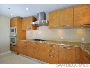 1431 Pacific Hwy, Unit 414 in San Diego, CA - Building Photo - Building Photo