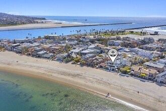 2719 Bayside Walk in San Diego, CA - Building Photo - Building Photo