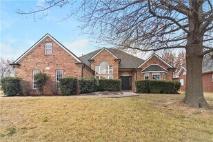 4313 W Arlington Dr in Rogers, AR - Building Photo