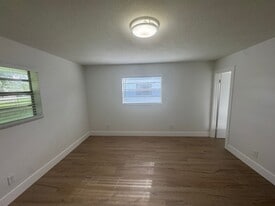 108 Premiere LLC & 128 Premiere LLC in Hallandale Beach, FL - Building Photo