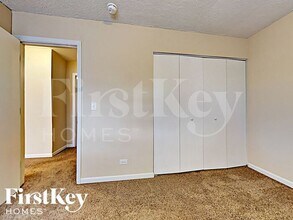 233 Butternut Dr in Bolingbrook, IL - Building Photo - Building Photo
