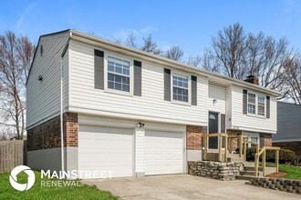 8709 Redcoat Ct in Louisville, KY - Building Photo - Building Photo