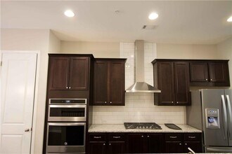 6426 Canopy Dr in Sandy Springs, GA - Building Photo - Building Photo