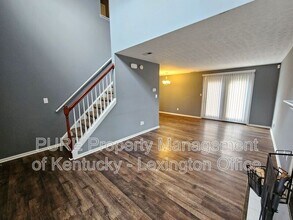 353 Lucille Dr in Lexington, KY - Building Photo - Building Photo