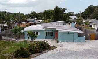 406 47th St NW in Bradenton, FL - Building Photo