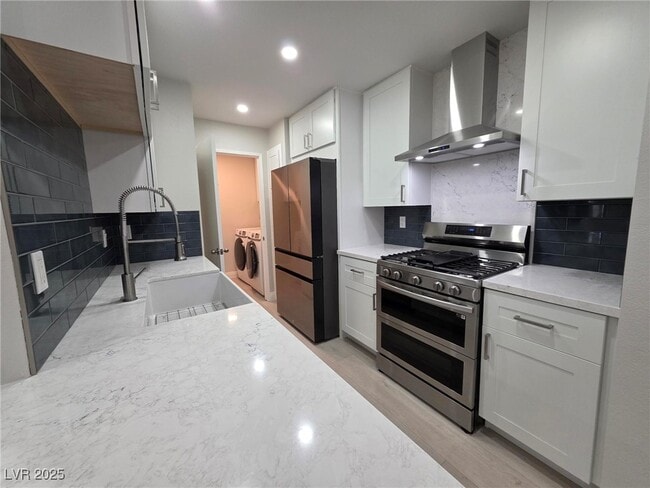 2175 S Fort Apache Rd in Las Vegas, NV - Building Photo - Building Photo