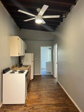 827 W Euclid Ave in San Antonio, TX - Foto de edificio - Building Photo