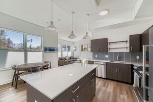 1707 Walnut St in Boulder, CO - Building Photo