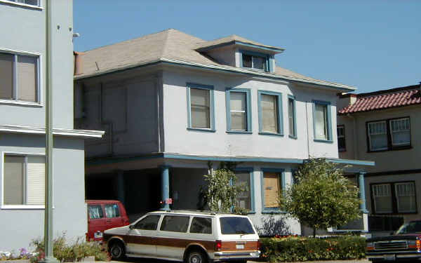 1465-1469 1st Ave in Oakland, CA - Foto de edificio