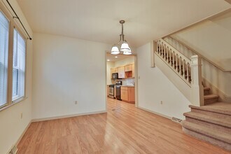 1104 Elm St in Bethlehem, PA - Building Photo - Building Photo