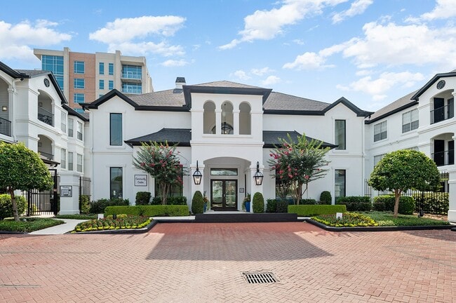 property at 777 Dunlavy St