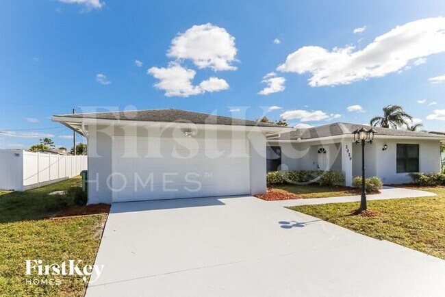 2029 SE Benedictine St in Port St. Lucie, FL - Building Photo - Building Photo