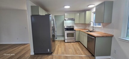 420 NE Schooner Loop in Belfair, WA - Building Photo - Building Photo