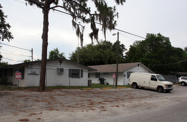 1508 E 142nd Ave in Tampa, FL - Foto de edificio - Building Photo