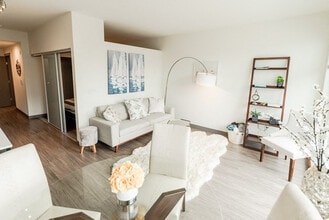 Icon Apartments in Seattle, WA - Foto de edificio - Building Photo
