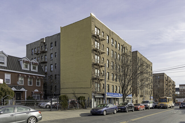 1021 Avenue Saint John in Bronx, NY - Building Photo - Building Photo